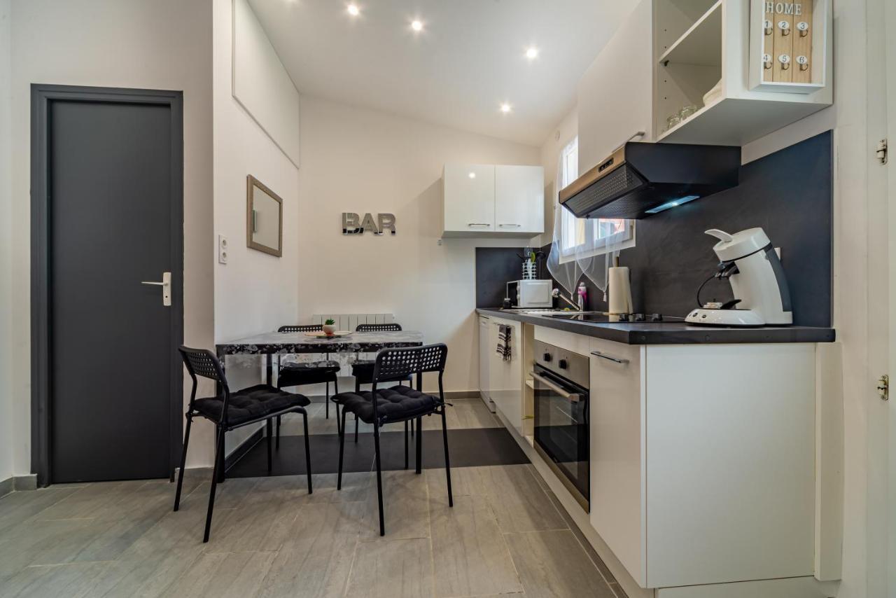 La Serenade - Appartements Confort Avec Terrasse มงเทรย ภายนอก รูปภาพ